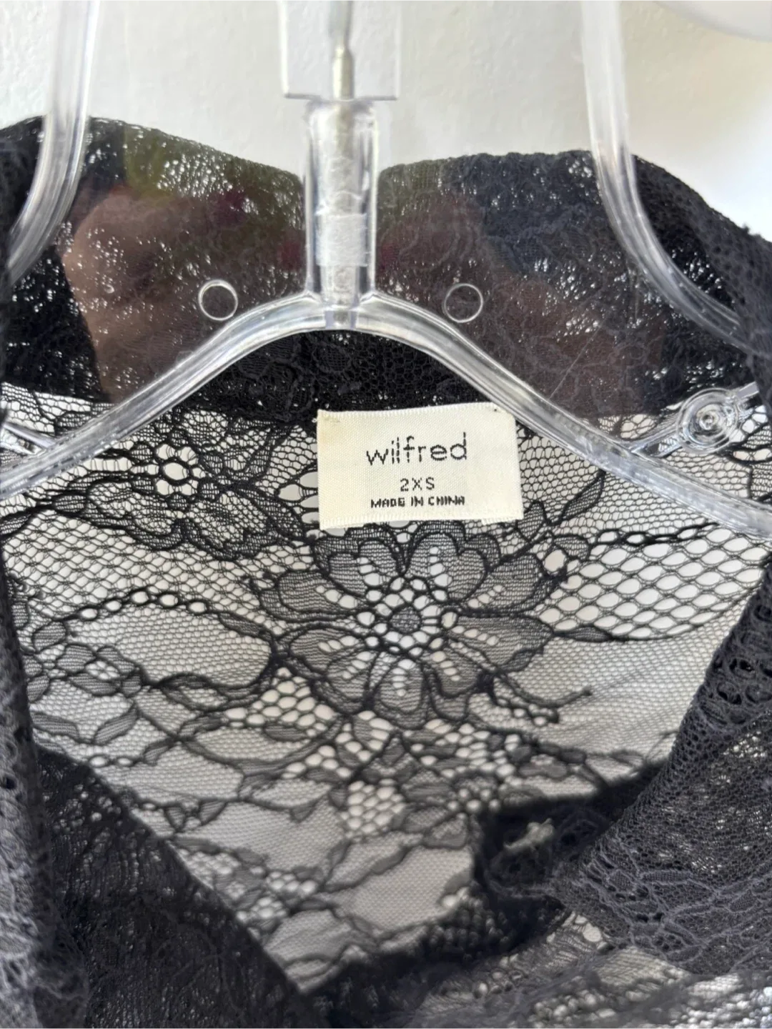 Aritzia Wilfred Fleur Blouse - 2XS Black Lace image indicator(3)