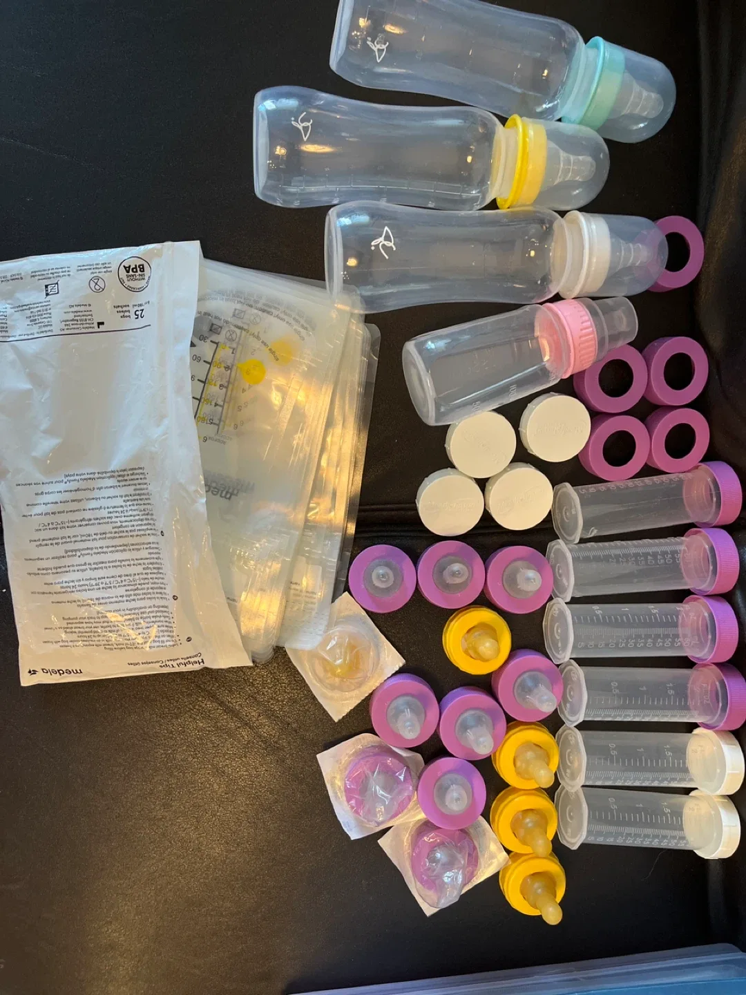 Medela Baby Bottles & Accessories Set thumbnail