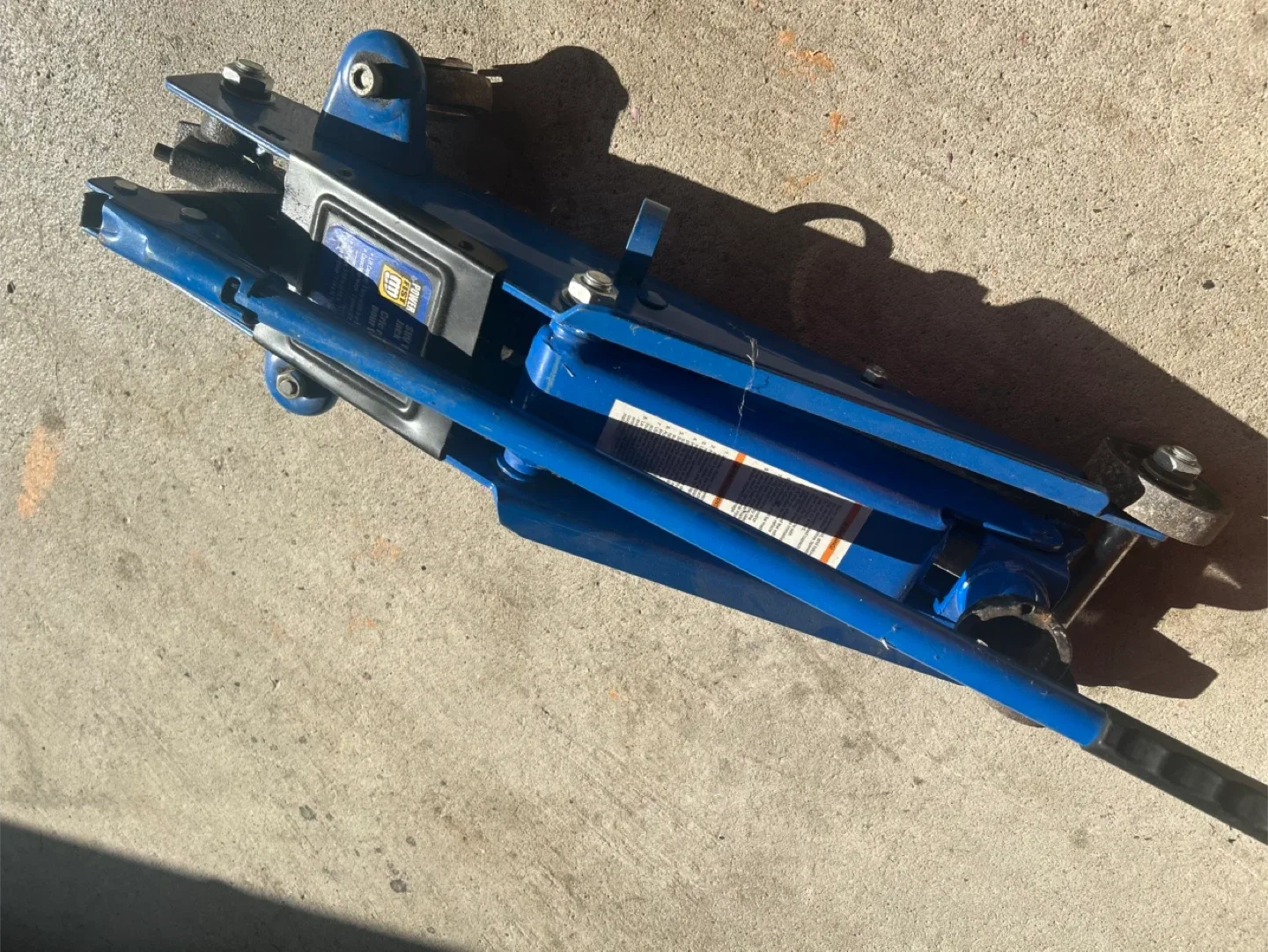 Power Fist 3 Ton SUV Trolley Jack image indicator(4)