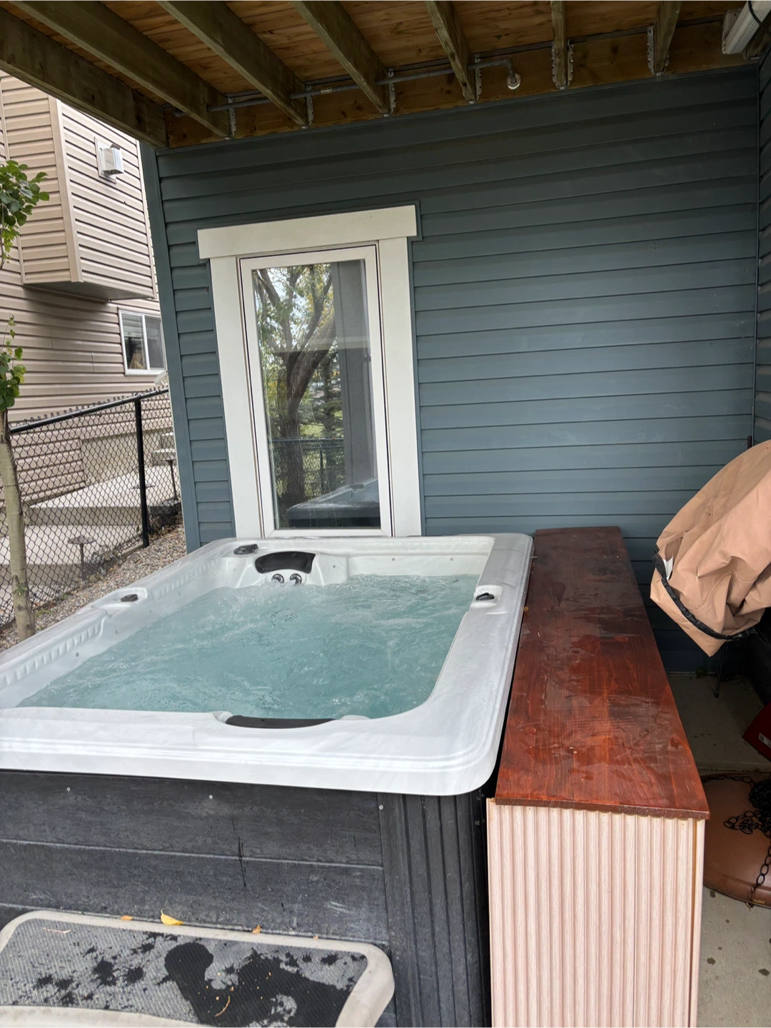 Dynasty Club 5 hot tub (3 person)