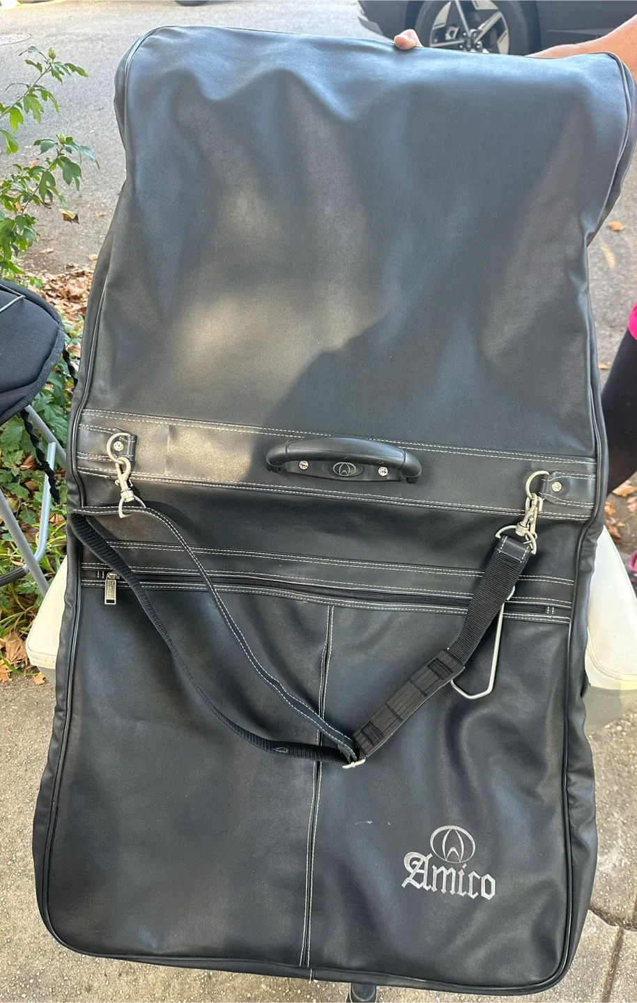 Amico Black Garment Bag image indicator(2)