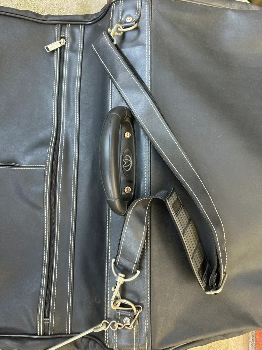 Amico Black Garment Bag image indicator(8)