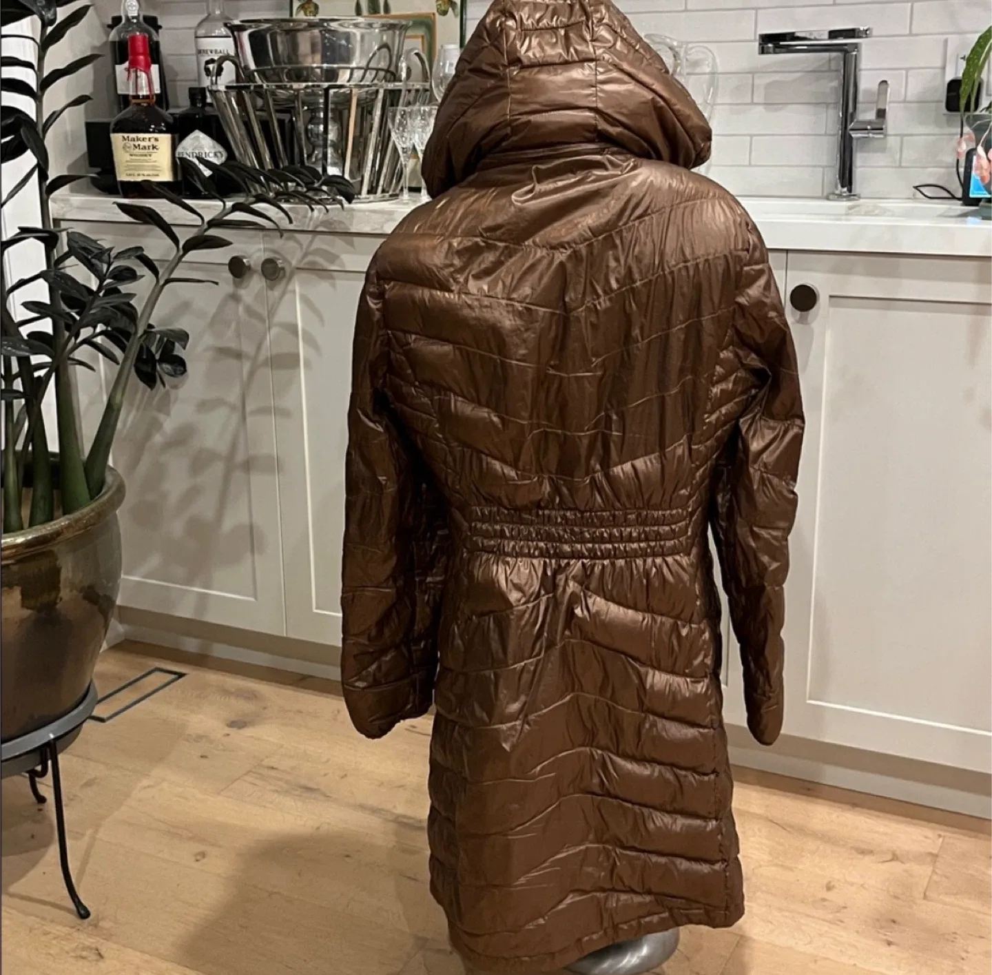 Andrew Marc 650 Fill Down Packable Puffer with Removable Hood image indicator(5)