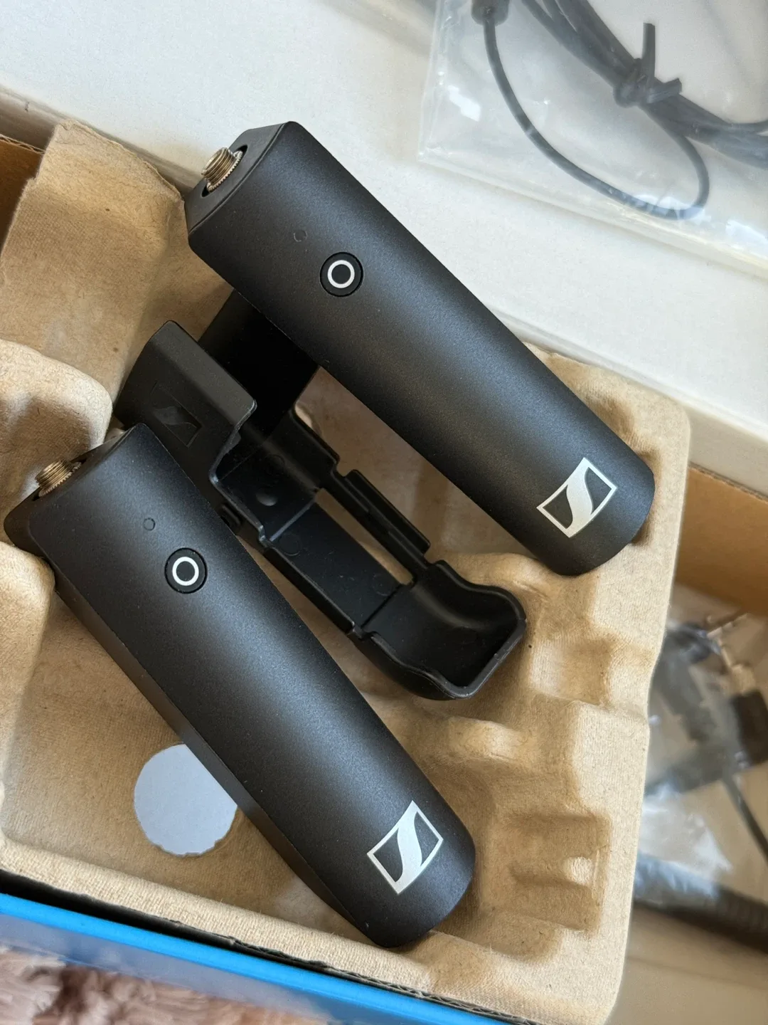 Sennheiser XS Wireless Digital Portable Lavalier Set - Like New image indicator(5)