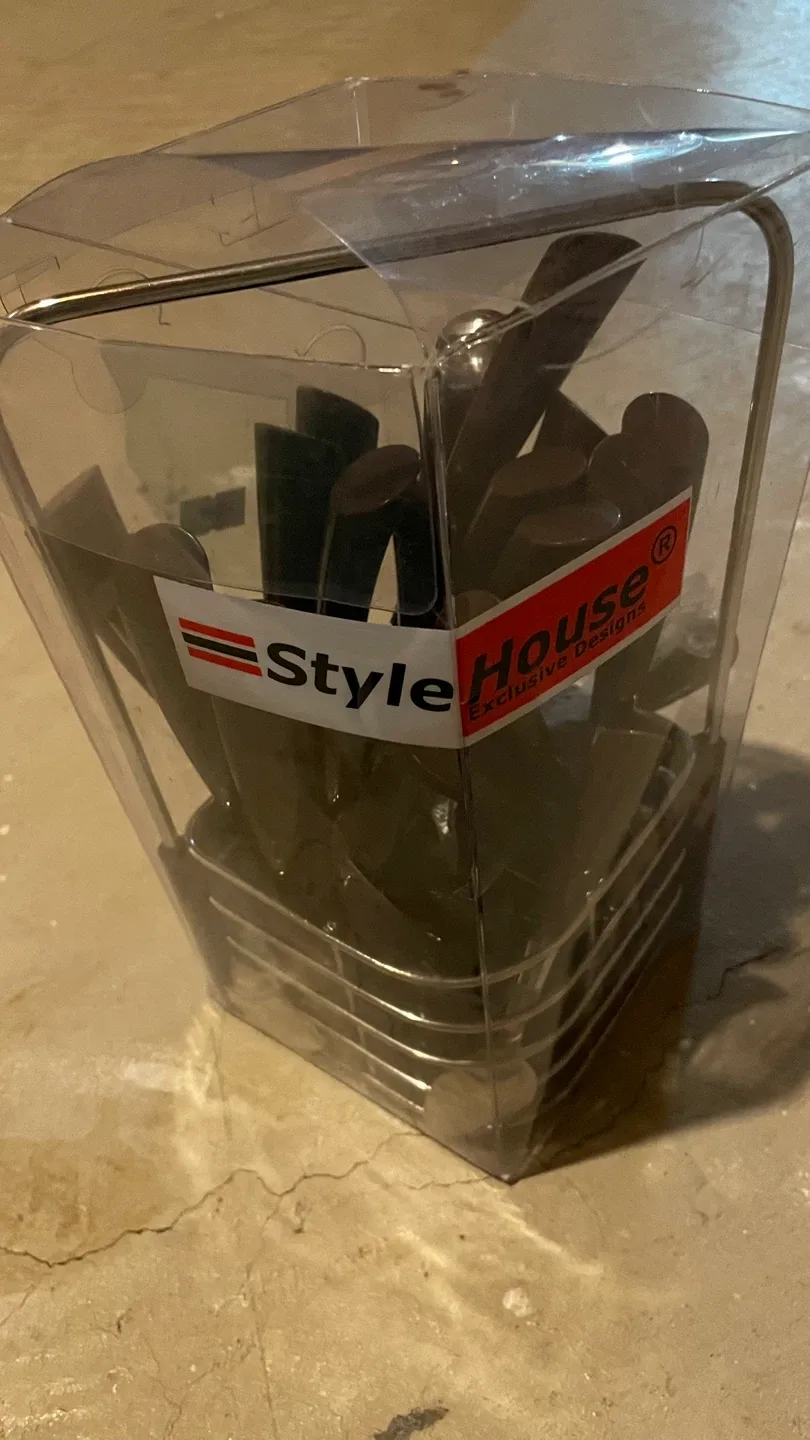 2- Style House Cutlery Set image indicator(2)