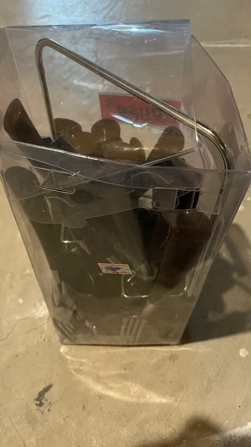 2- Style House Cutlery Set image indicator(3)