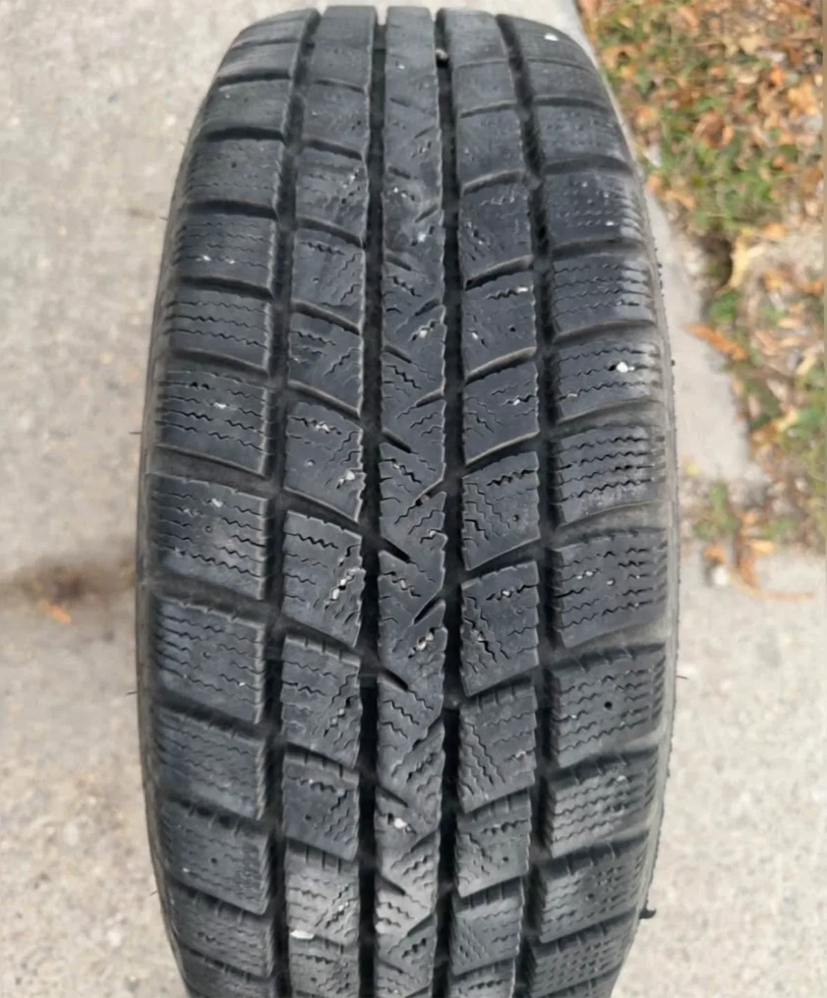 195/60r15 Goodyear Winter tires+rims for Ford Focus,Fiesta image indicator(5)