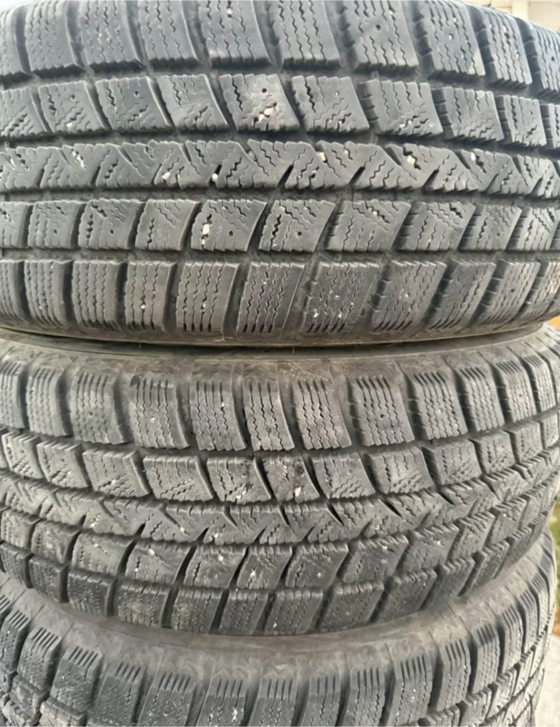 195/60r15 Goodyear Winter tires+rims for Ford Focus,Fiesta image indicator(3)