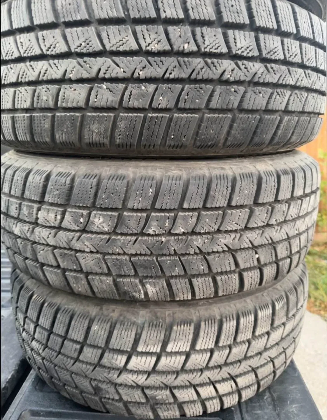 195/60r15 Goodyear Winter tires+rims for Ford Focus,Fiesta image indicator(4)