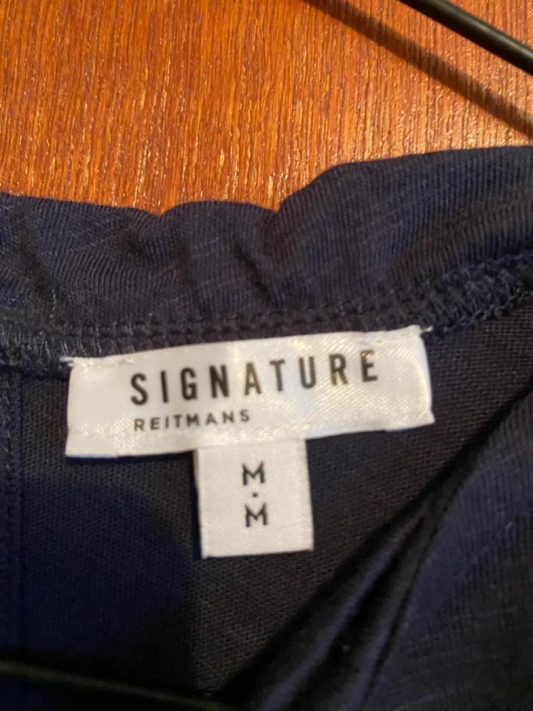 Reitmans Signature Top - Size M thumbnail