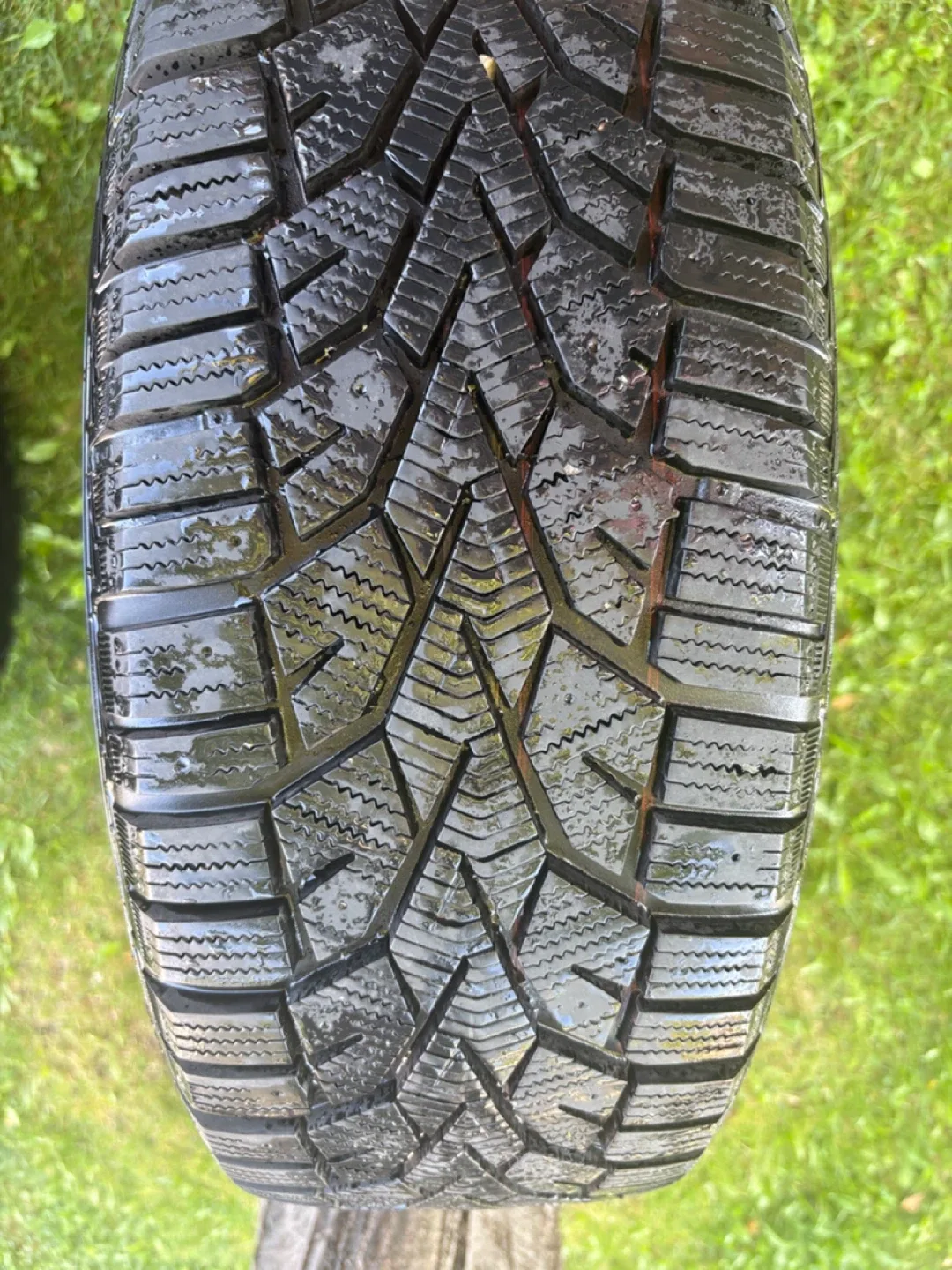 Winter Tires with Rims image indicator(4)