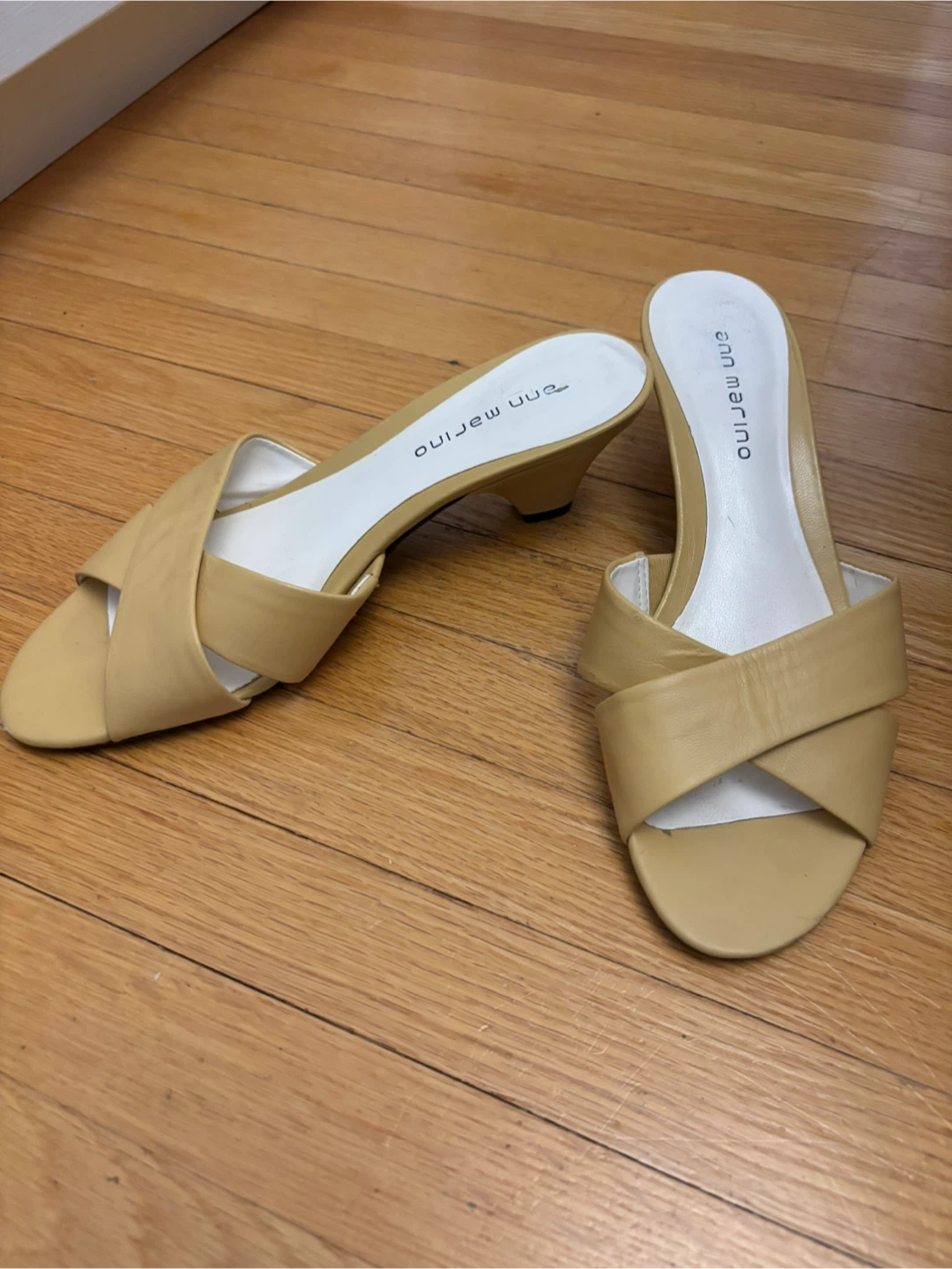 Ann Marino Beige Mules Size 7.5