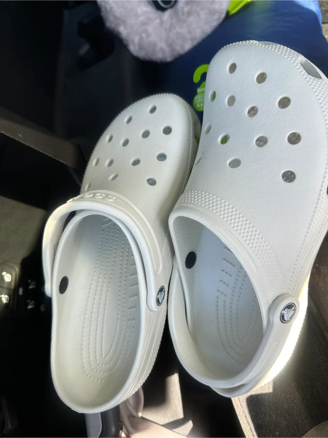 Crocs Classic Clogs - Men's 10 / Women's 12 image indicator(2)