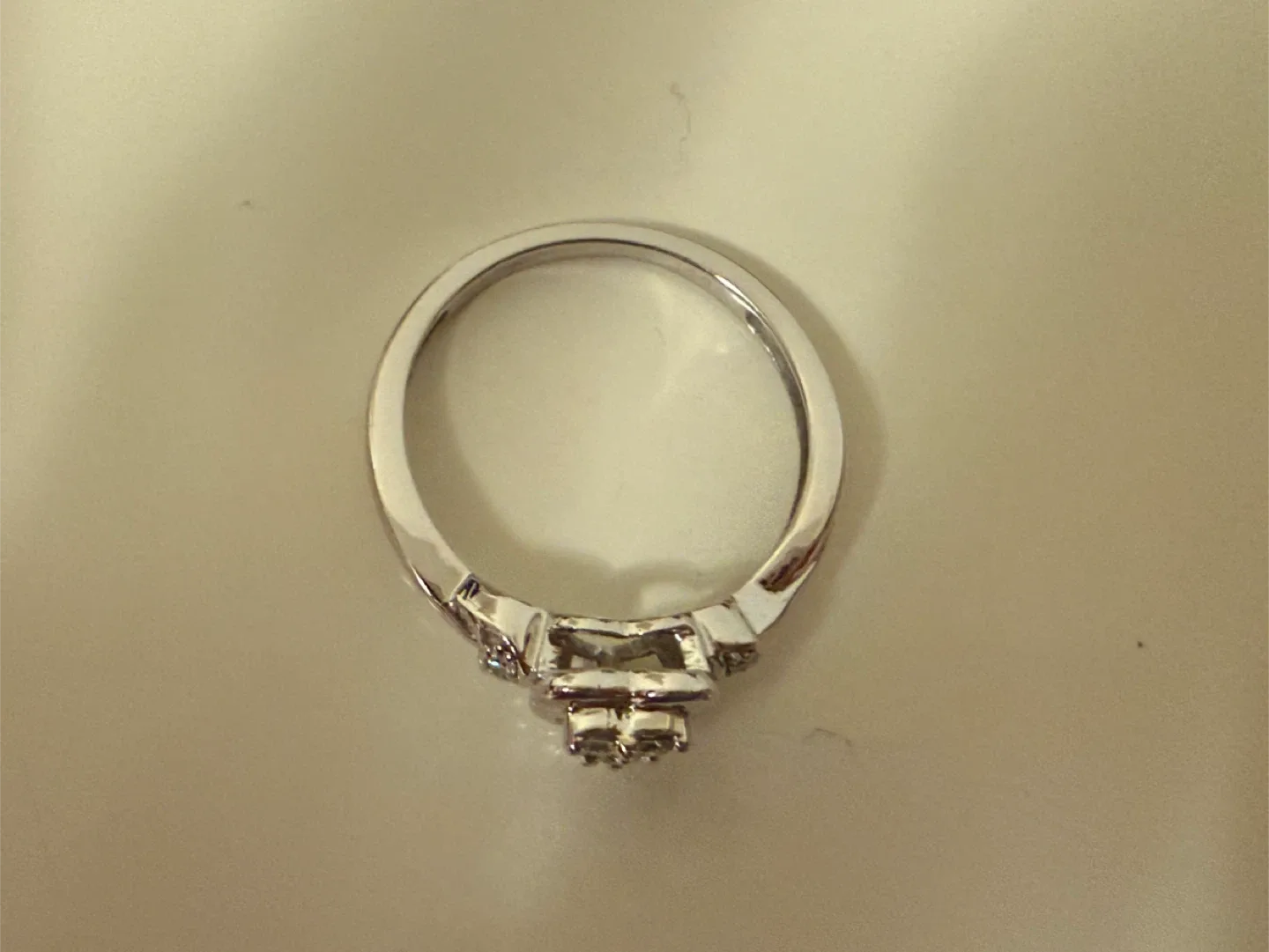Michael Hill Diamond Heart Ring size 5 image indicator(3)