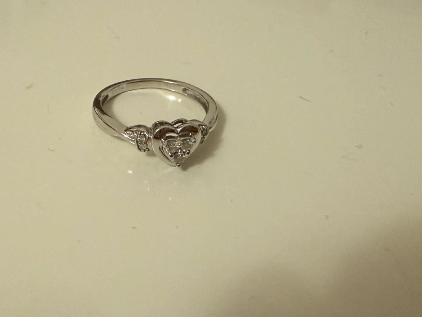 Michael Hill Diamond Heart Ring size 5 image indicator(6)