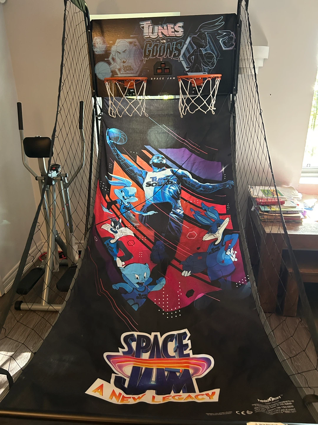 Space Jam Arcade Basketball Game - photo 2