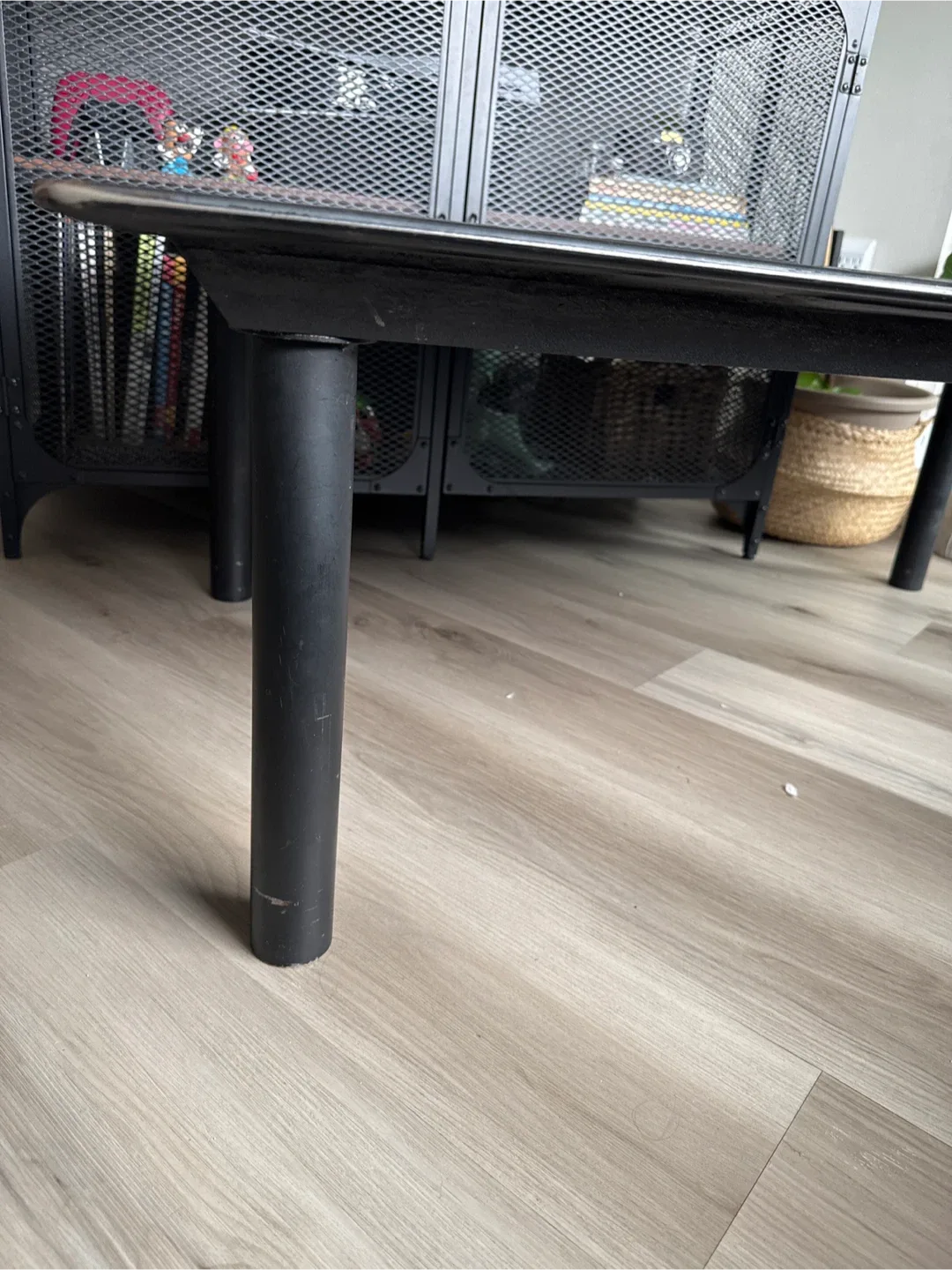 Slate Tile Top Coffee Table image indicator(2)