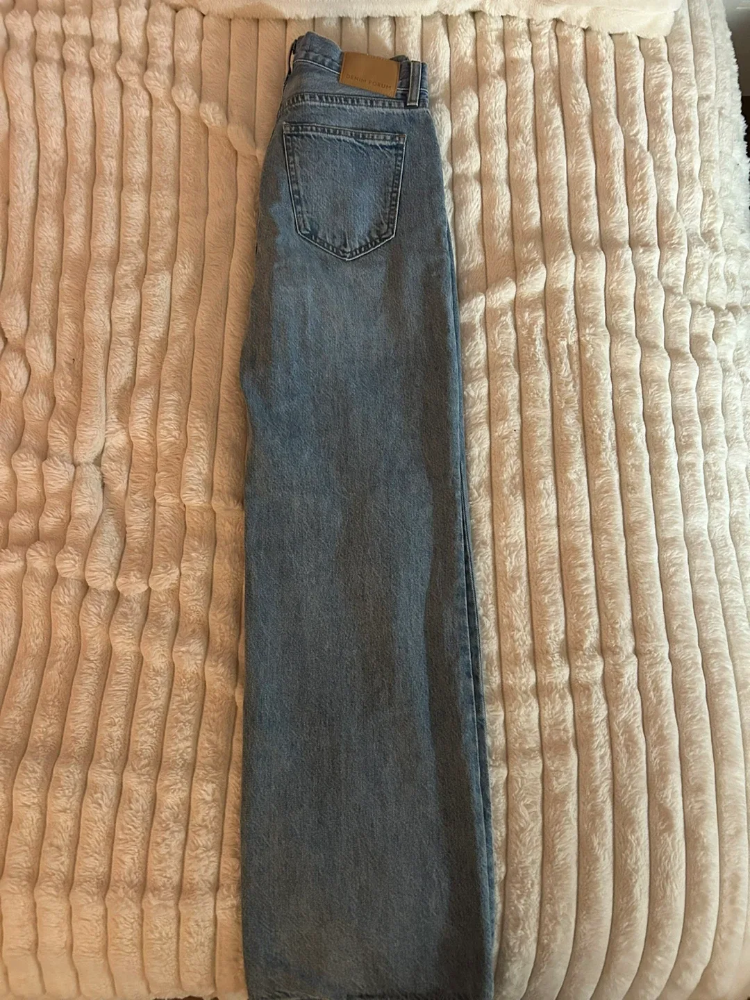 Denim Forum The Farrah Hi-Rise Wide Jeans image indicator(2)