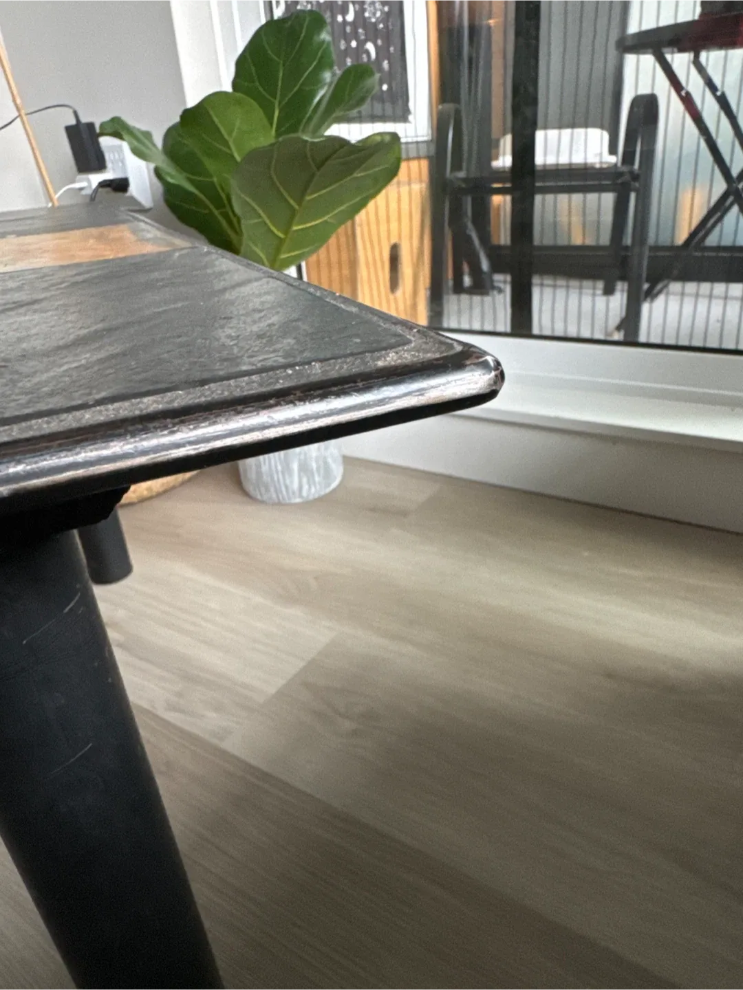 Slate Tile Top Coffee Table image indicator(5)