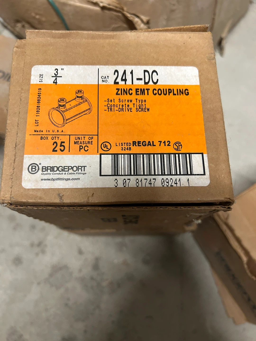 60 plus Zinc EMT Couplings 3/4"
