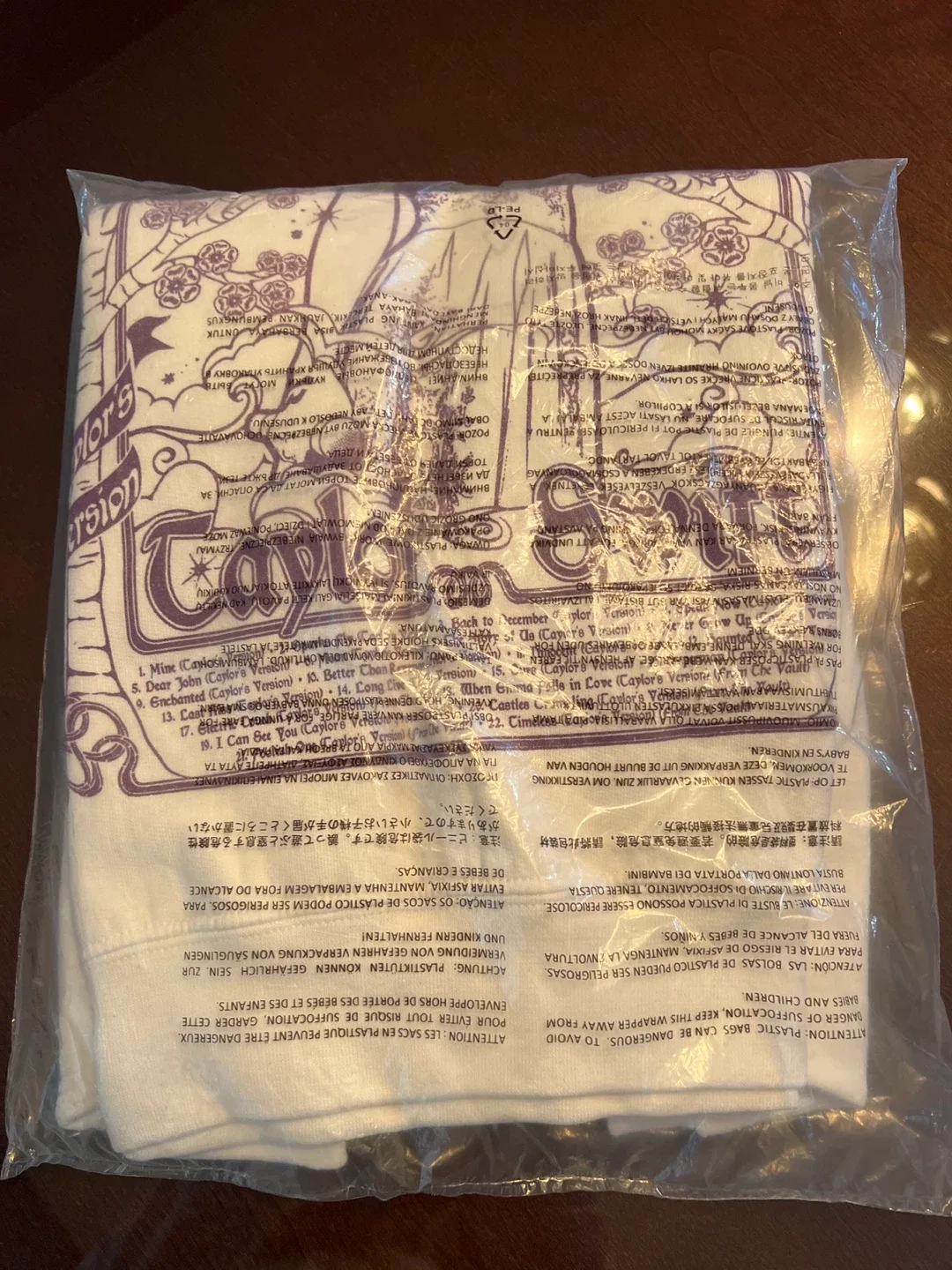 Taylor Swift Speak Now White Crew SM image indicator(2)