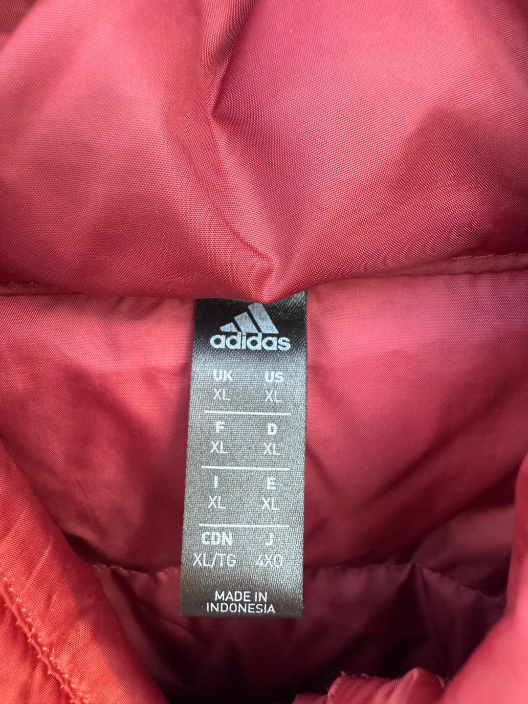 Adidas Padded Jacket Size XL image indicator(2)