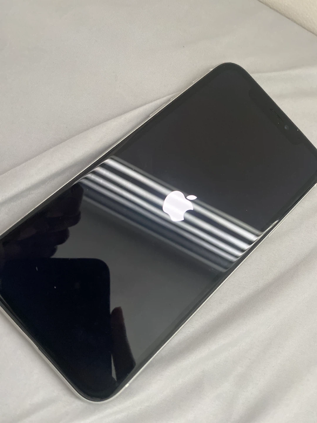 iPhone XR - Damaged 🧡 - photo 4