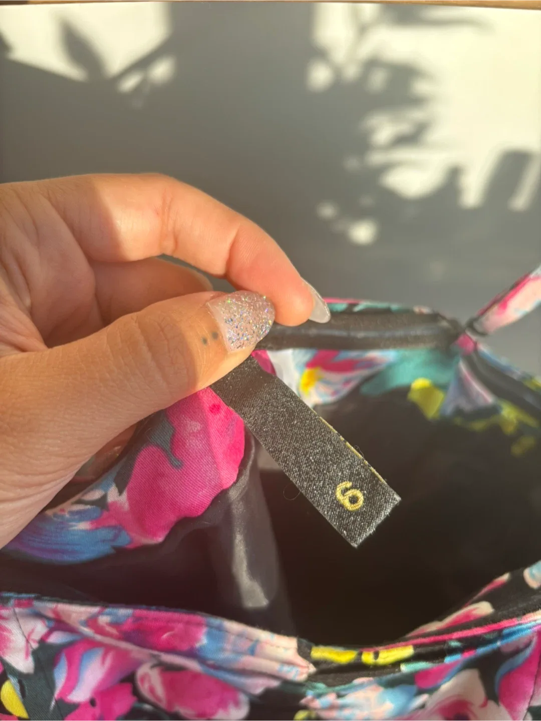 H&M Divided Floral Dress - Size 6 image indicator(4)