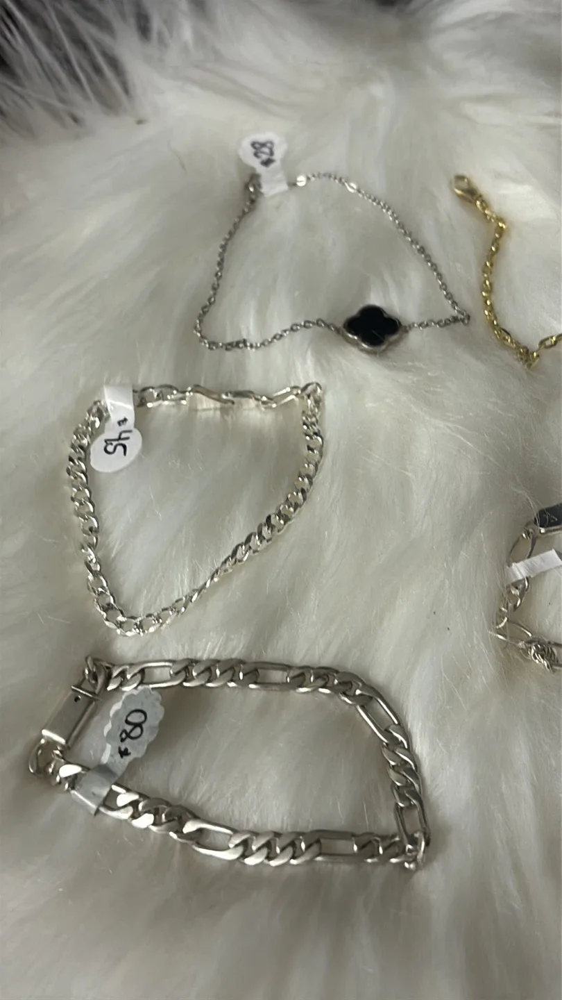 Assorted Bracelets image indicator(3)