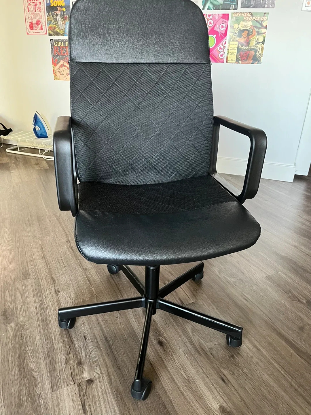 IKEA Renberget Swivel Chair