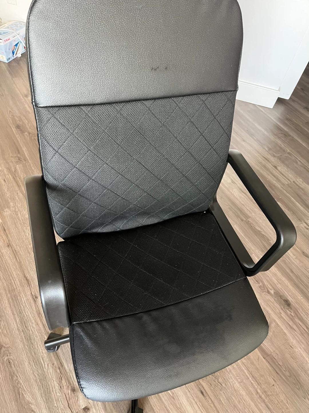 IKEA Renberget Swivel Chair - photo 2