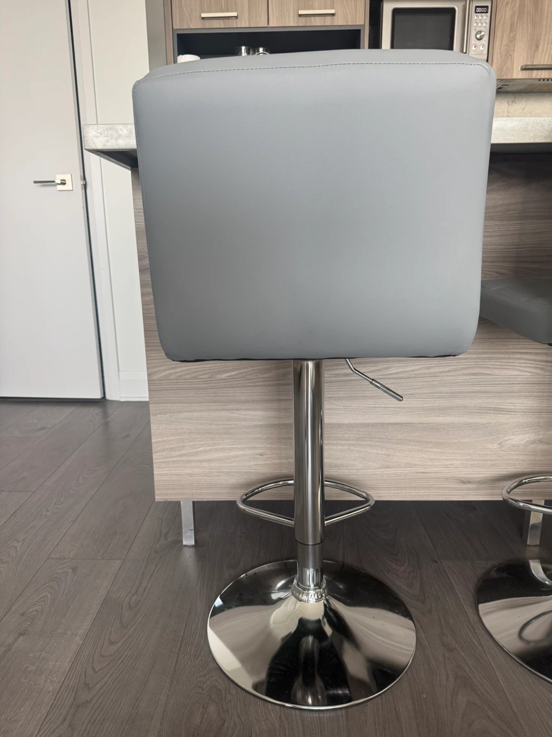 Gymax Grey Adjustable Swivel Bar Stool - New in Box! - photo 2