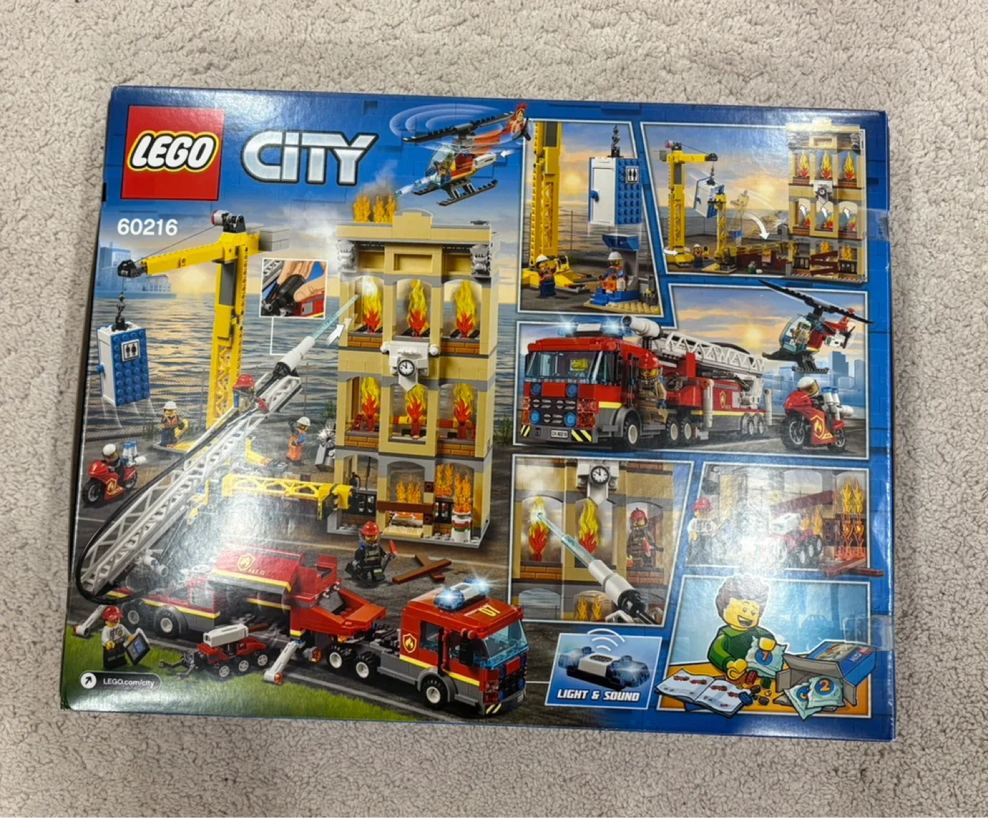 LEGO City 60216 Downtown Fire Brigade image indicator(2)