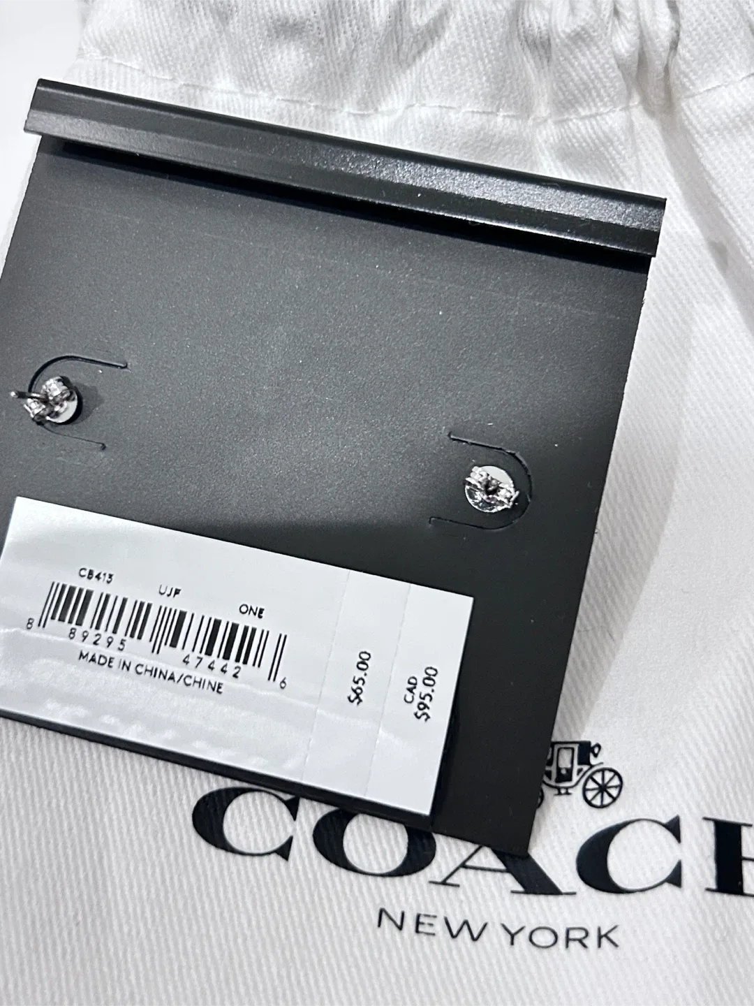 Brand new Coach Signature C small Earrings image indicator(2)