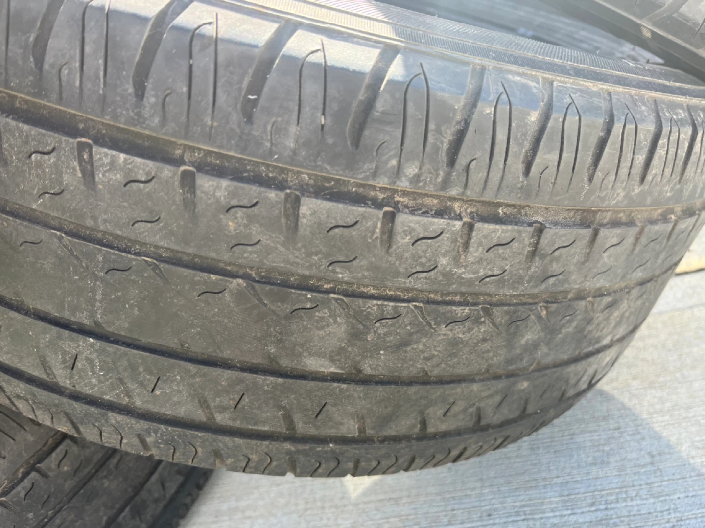 Yokohama Advan Tires - P225/55R17 95V - photo 3