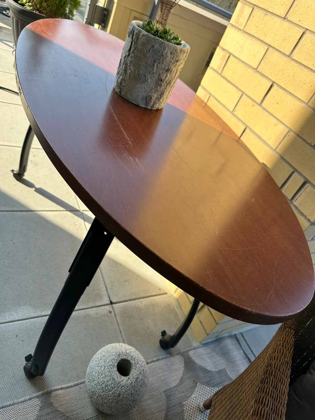 Round Wooden Table with Adjustable Height