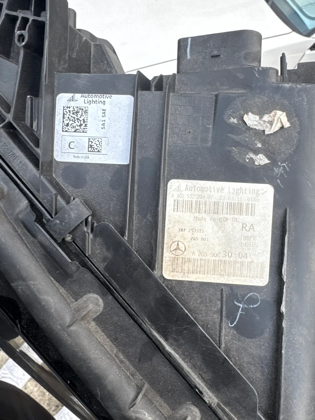 Mercedes-Benz Headlight A 205 906 30 04 image indicator(3)