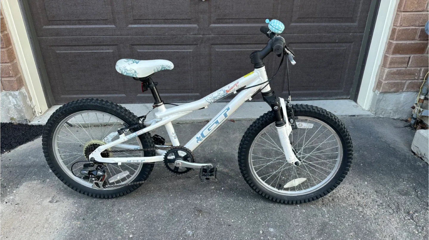 GT Champ Kids Bike - White thumbnail