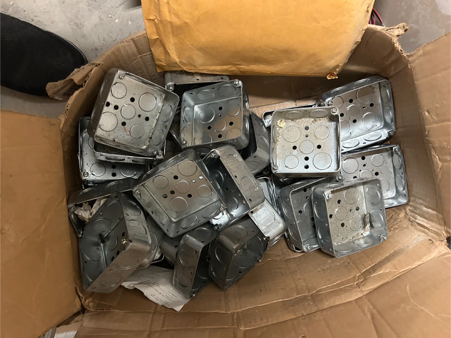 35 Electrical Boxes - photo 4
