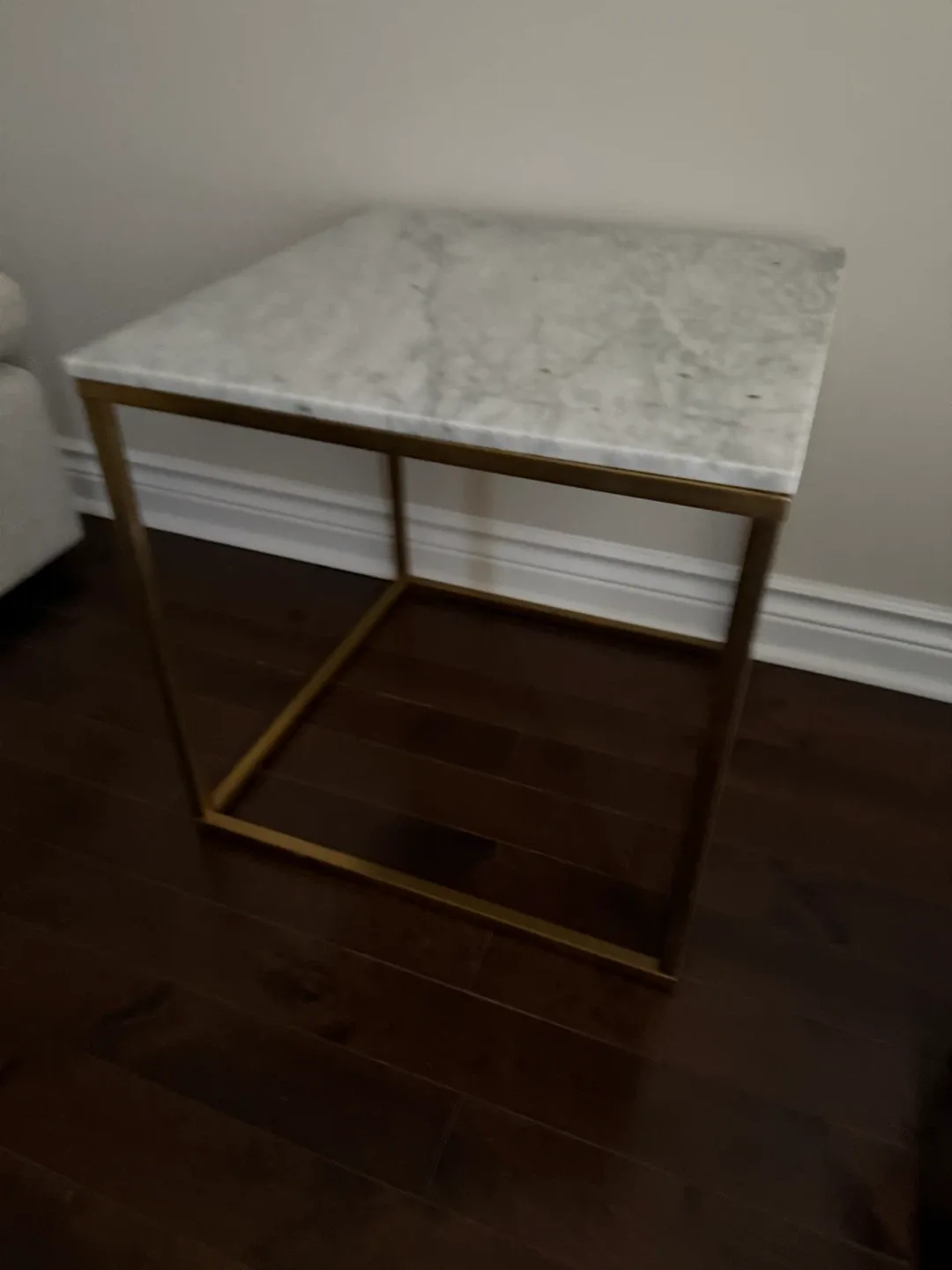 Marble Top Side Table with Gold Frame image indicator(2)