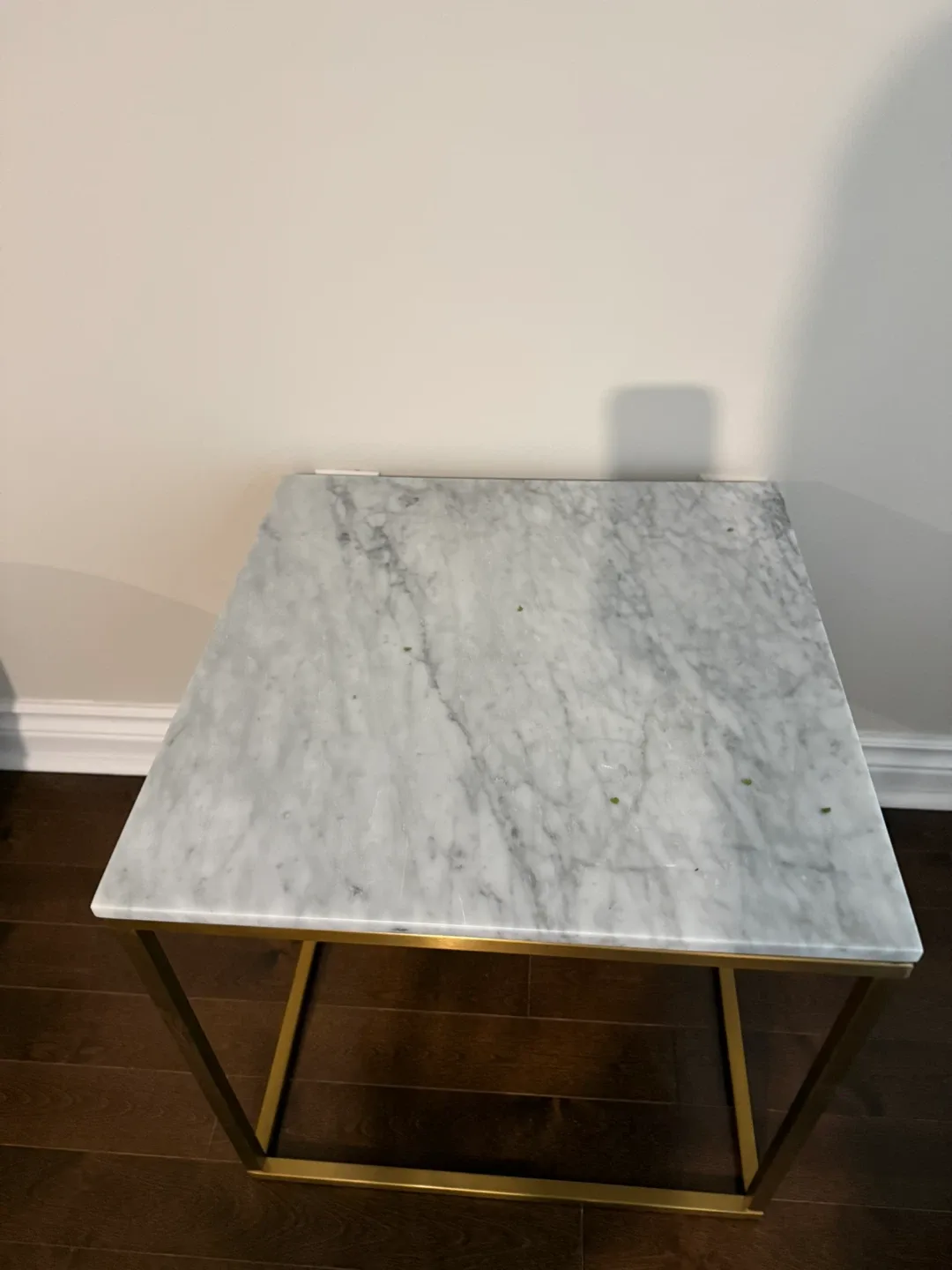 Marble Top Side Table with Gold Frame image indicator(4)
