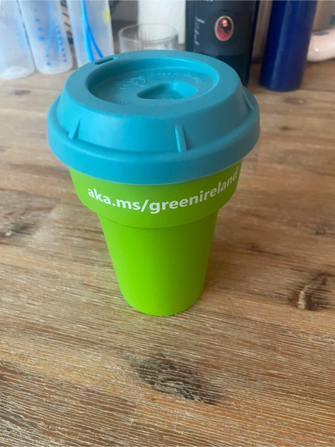 Free Reusable Coffee Cup image indicator(2)