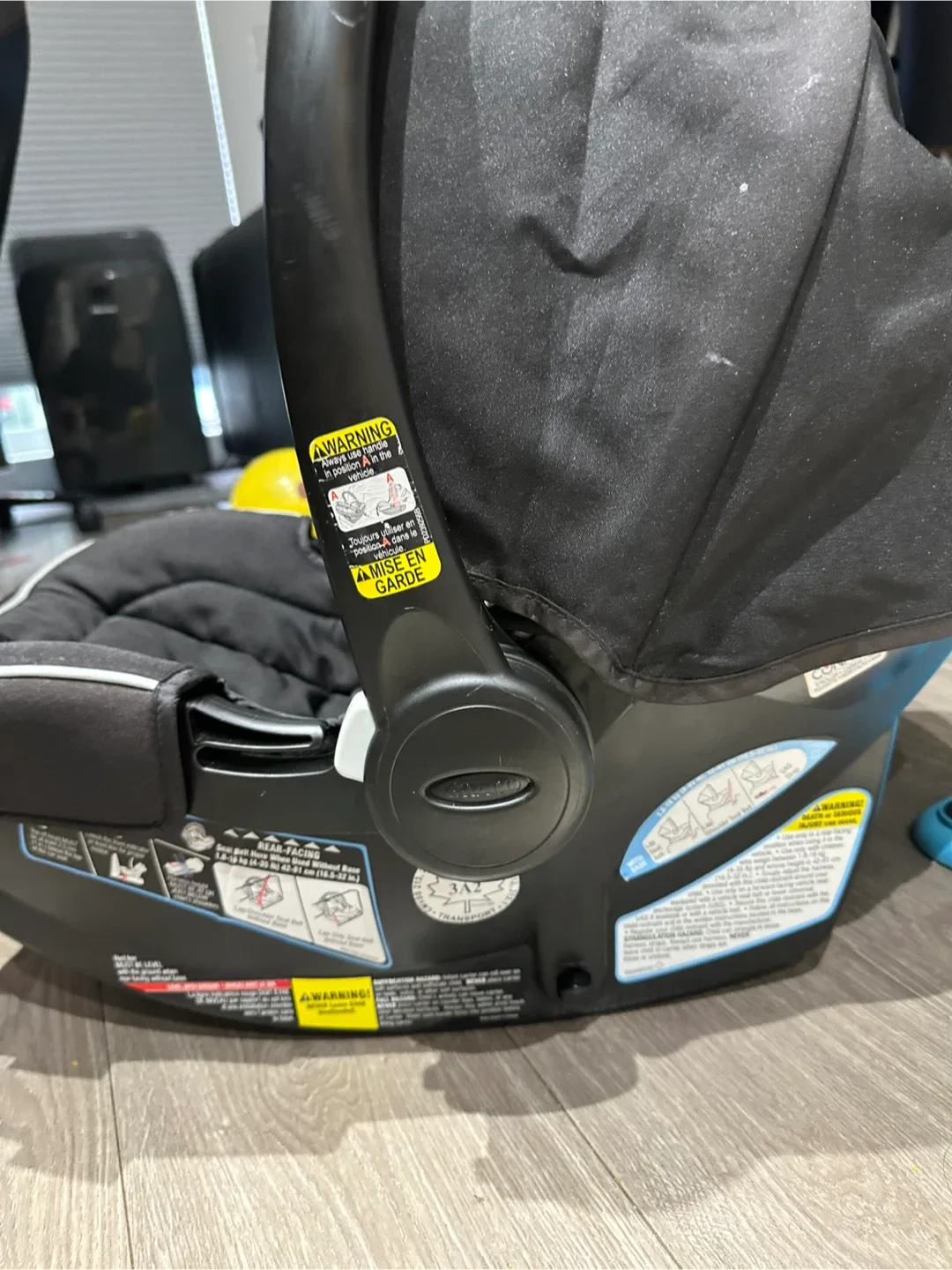 Graco SnugRide SnugLock Lite LX Infant Car Seat image indicator(3)