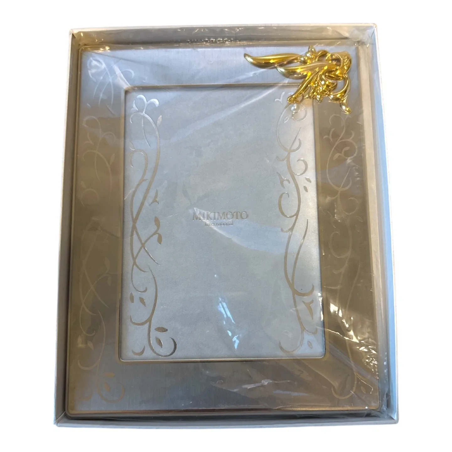 Vintage Mikimoto 2004 Photo Frame Silver w/ Pearl image indicator(3)