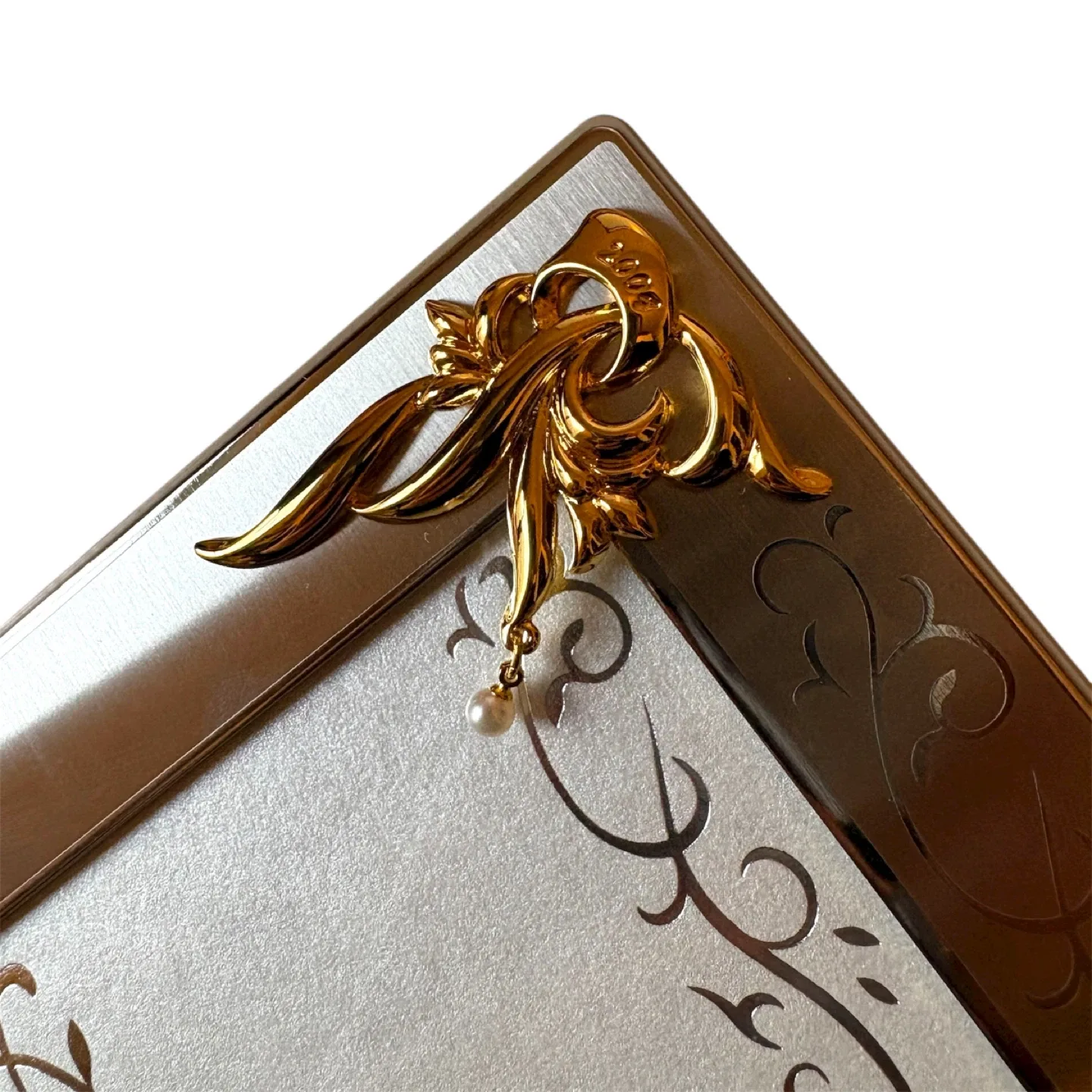 Vintage Mikimoto 2004 Photo Frame Silver w/ Pearl image indicator(5)