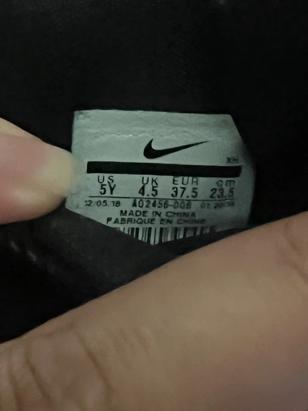 Nike Kyrie 5 'Friends' Black Youth Size 5Y image indicator(5)