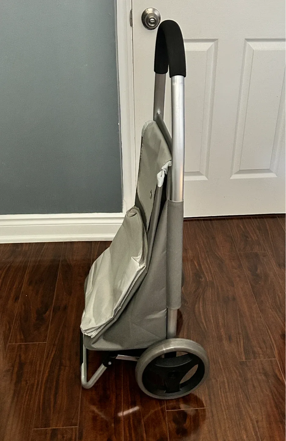 Grey Shopping Trolley Cart image indicator(2)