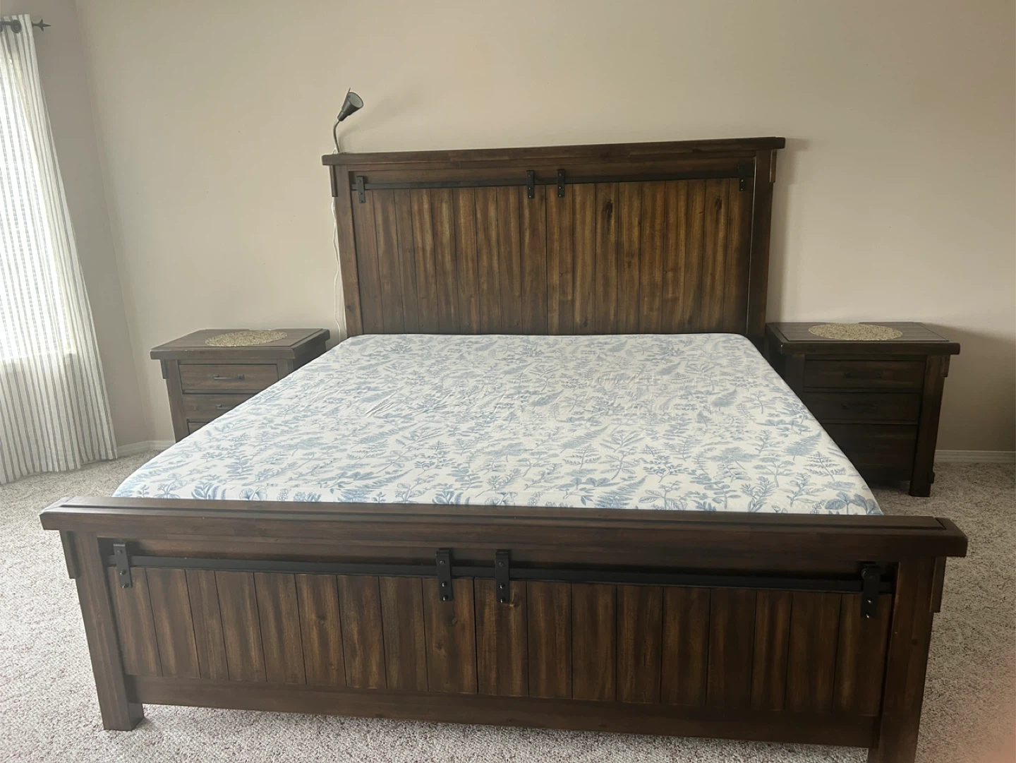 Wood Bedroom Set with Bed and Nightstands