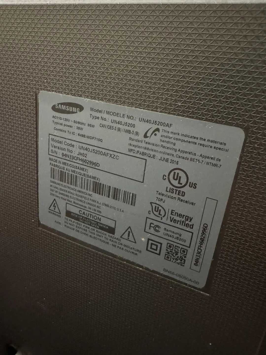 Samsung UN40J5200AF 40" TV image indicator(2)