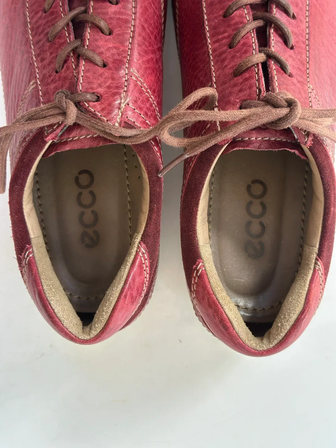 Ecco Red Leather Sneakers SIze: EUR 36/US5-5.5 image indicator(5)